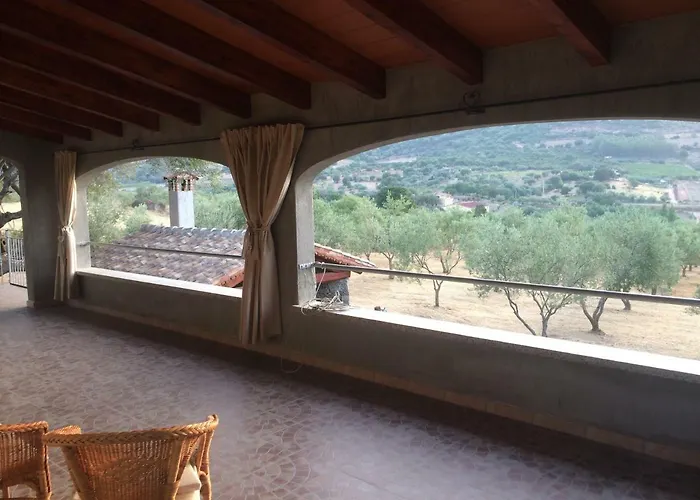 度假居 S'umbra De S'ozzastru 奥尔戈索洛