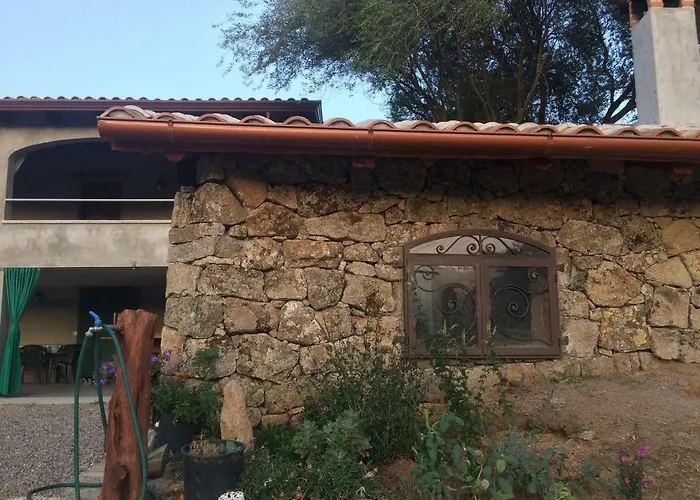 S'umbra De S'ozzastru 度假居 奥尔戈索洛